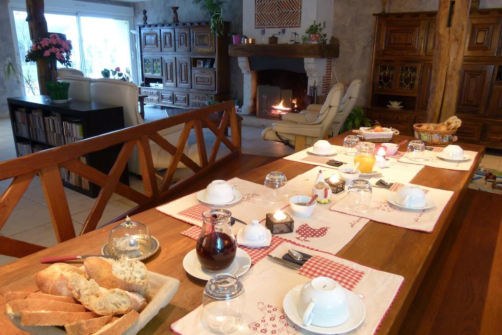 Ferme De Marpalu Bed & Breakfast La Ferté-Saint-Cyr Dış mekan fotoğraf